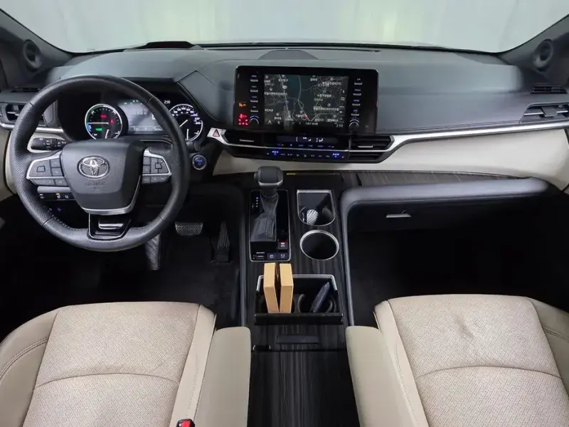 2021 Toyota Sienna с пробегом 54 792 км