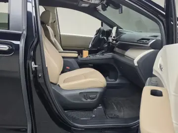 2021 Toyota Sienna с пробегом 54 792 км