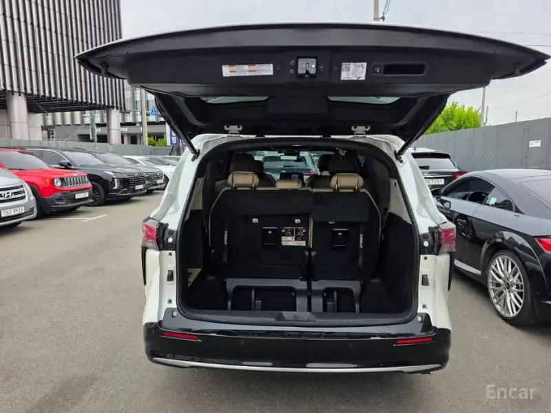 2021 Toyota Sienna с пробегом 123 418 км