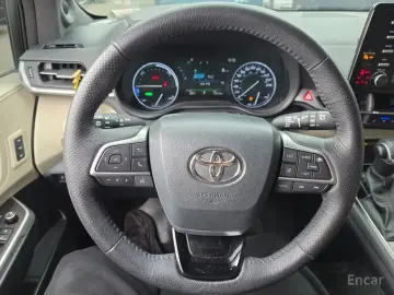 2021 Toyota Sienna с пробегом 123 418 км