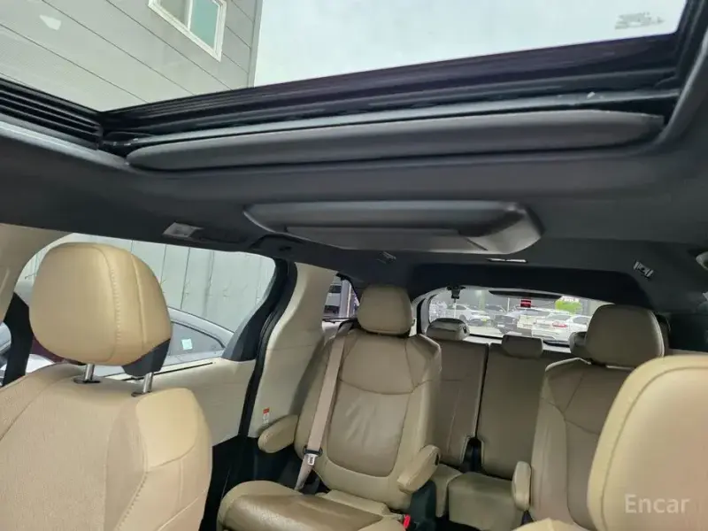 2021 Toyota Sienna с пробегом 123 418 км