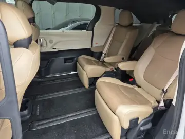 2021 Toyota Sienna с пробегом 123 418 км