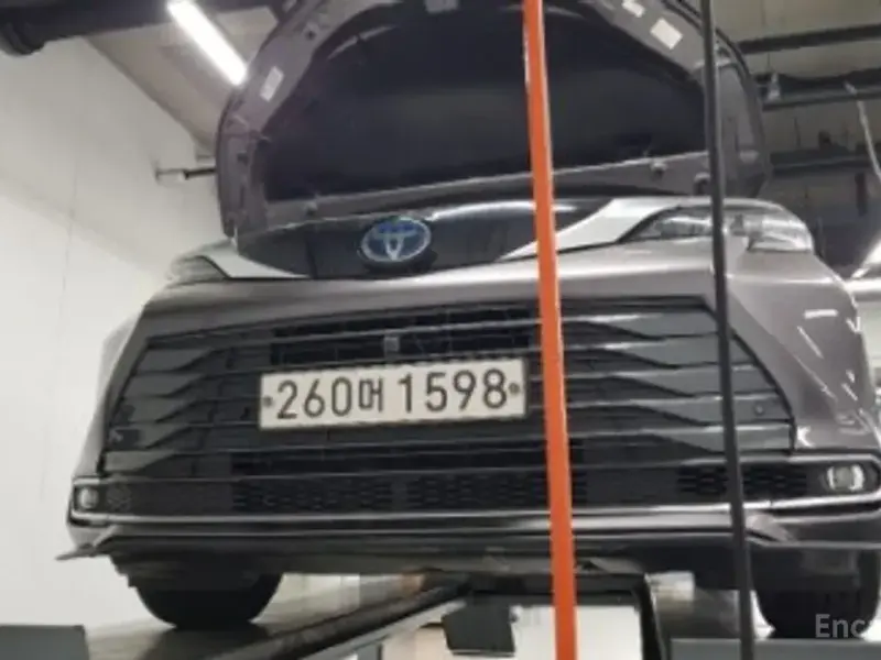 2021 Toyota Sienna с пробегом 126 906 км