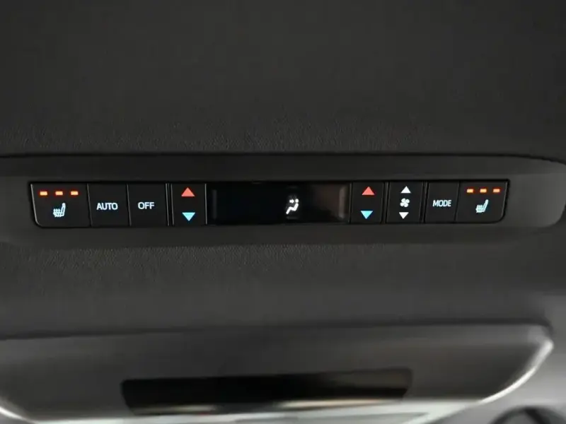 2023 Toyota Sienna с пробегом 17 178 км