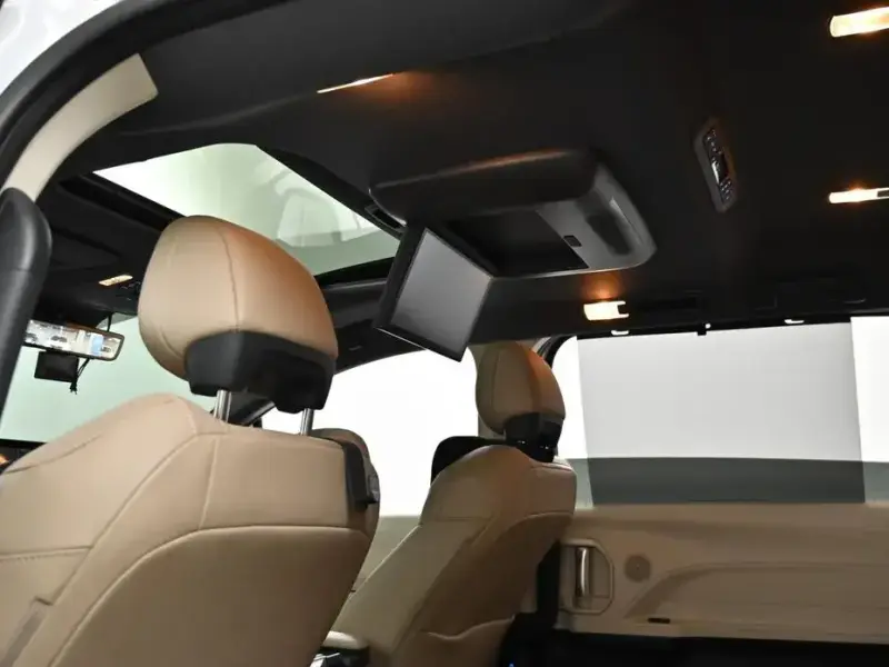 2023 Toyota Sienna с пробегом 17 178 км