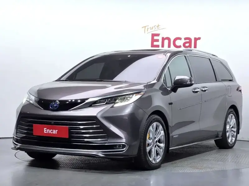 2021 Toyota Sienna с пробегом 39 526 км
