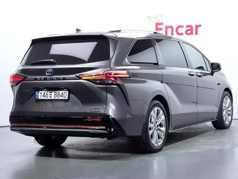 2021 Toyota Sienna с пробегом 39 526 км