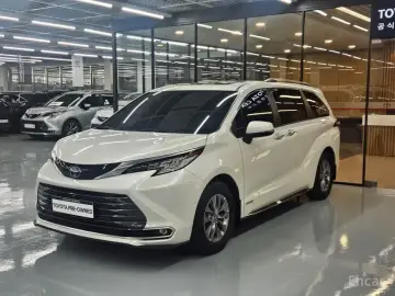 2021 Toyota Sienna с пробегом 116 289 км