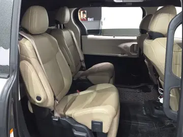 2021 Toyota Sienna с пробегом 39 526 км