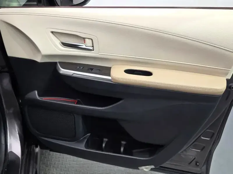 2021 Toyota Sienna с пробегом 39 526 км