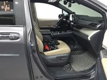 2021 Toyota Sienna с пробегом 39 526 км