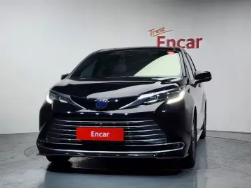2021 Toyota Sienna с пробегом 61 581 км