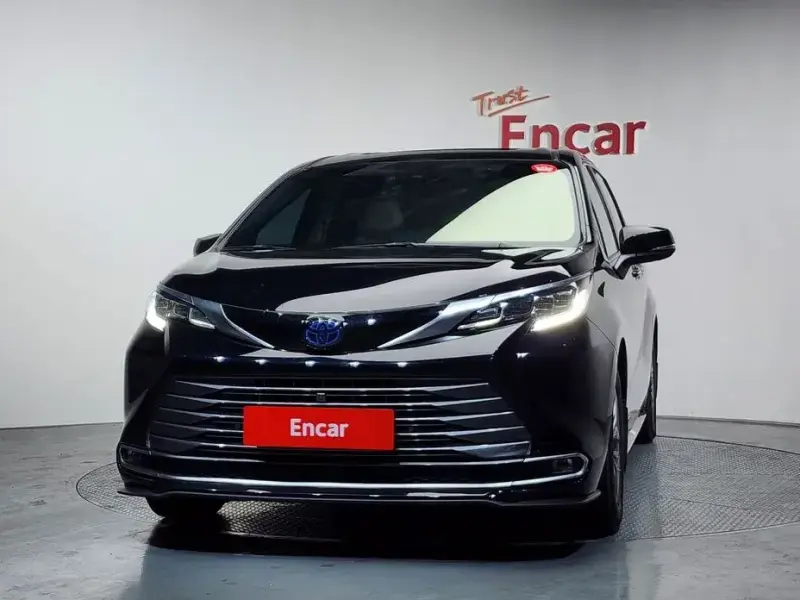 2021 Toyota Sienna с пробегом 61 581 км