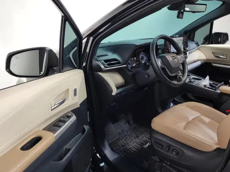 2021 Toyota Sienna с пробегом 61 581 км