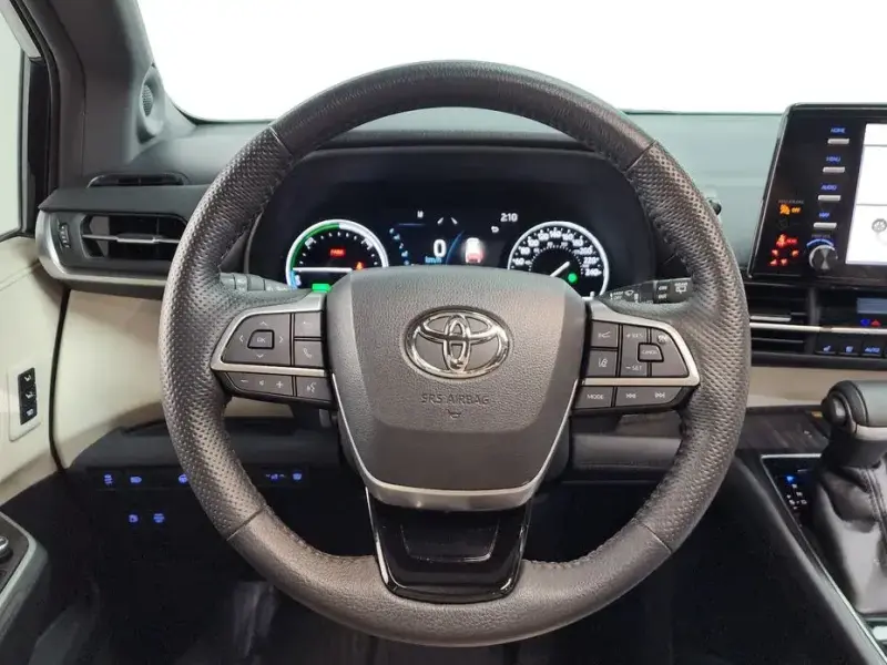 2021 Toyota Sienna с пробегом 61 581 км