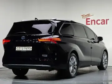 2021 Toyota Sienna с пробегом 85 720 км
