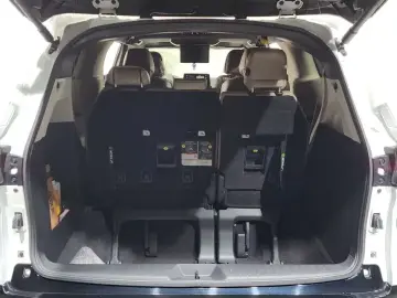 2023 Toyota Sienna с пробегом 44 673 км