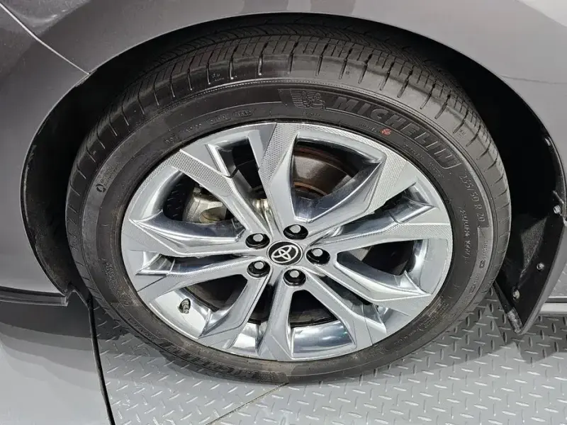 2023 Toyota Sienna с пробегом 37 338 км