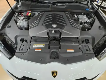 2023 Lamborghini Urus с пробегом 17 460 км