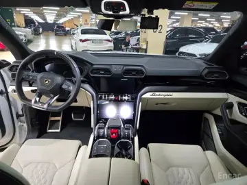 2023 Lamborghini Urus с пробегом 17 460 км