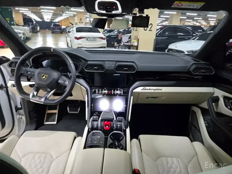 2023 Lamborghini Urus с пробегом 17 460 км