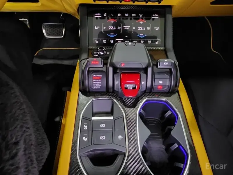2025 Lamborghini Urus с пробегом 51 км