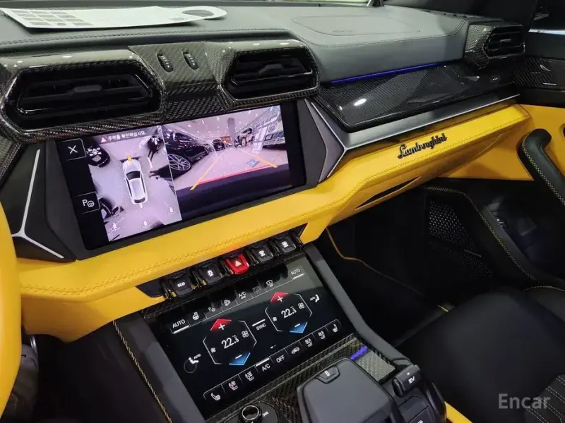 2025 Lamborghini Urus с пробегом 51 км