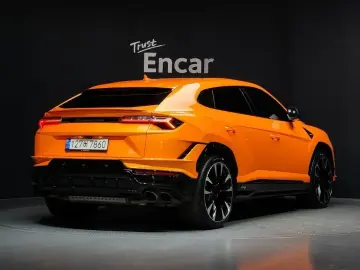2024 Lamborghini Urus с пробегом 14 945 км