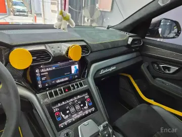 2024 Lamborghini Urus с пробегом 10 700 км
