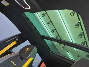 2024 Lamborghini Urus с пробегом 10 700 км