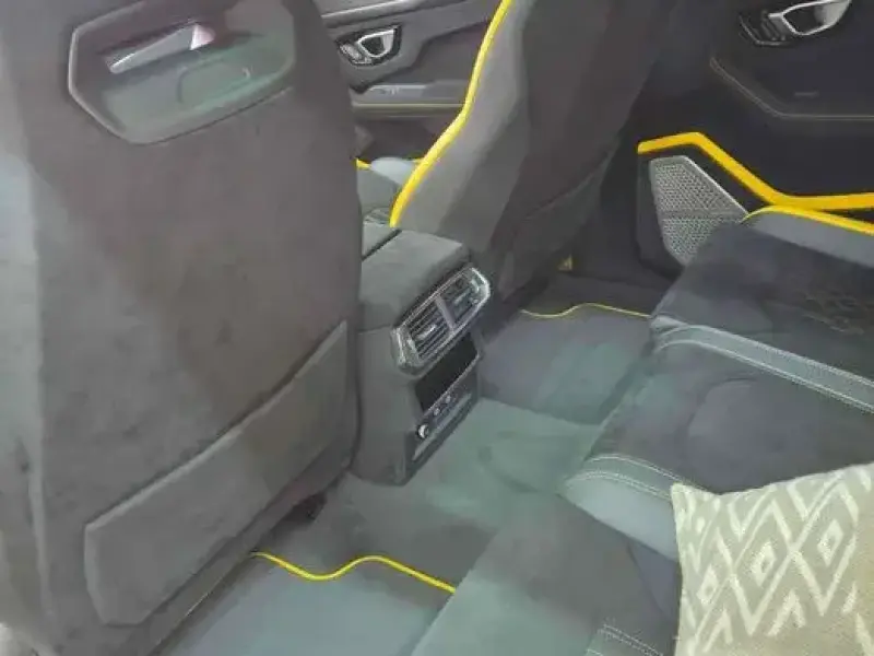 2024 Lamborghini Urus с пробегом 10 700 км