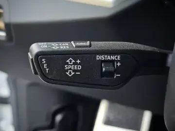 2023 Lamborghini Urus с пробегом 9 300 км