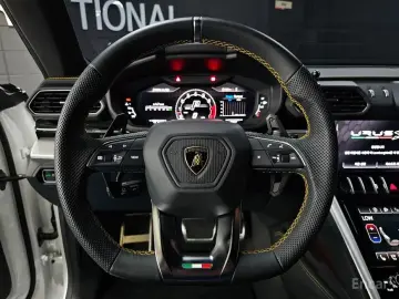 2023 Lamborghini Urus с пробегом 9 300 км