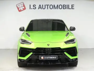 2024 Lamborghini Urus с пробегом 9 000 км