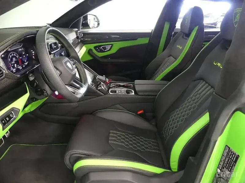 2024 Lamborghini Urus с пробегом 9 000 км