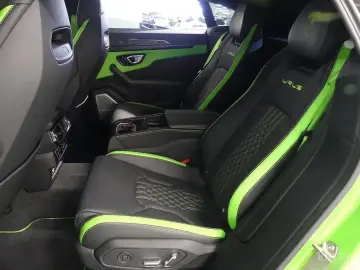 2024 Lamborghini Urus с пробегом 9 000 км