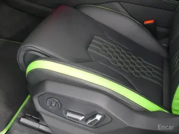 2024 Lamborghini Urus с пробегом 9 000 км
