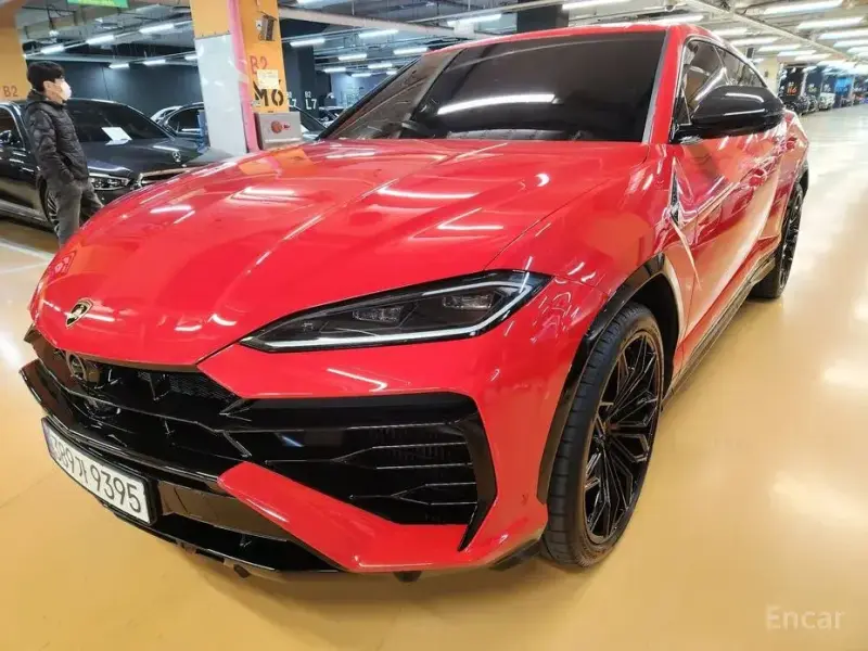 2025 Lamborghini Urus с пробегом 53 км