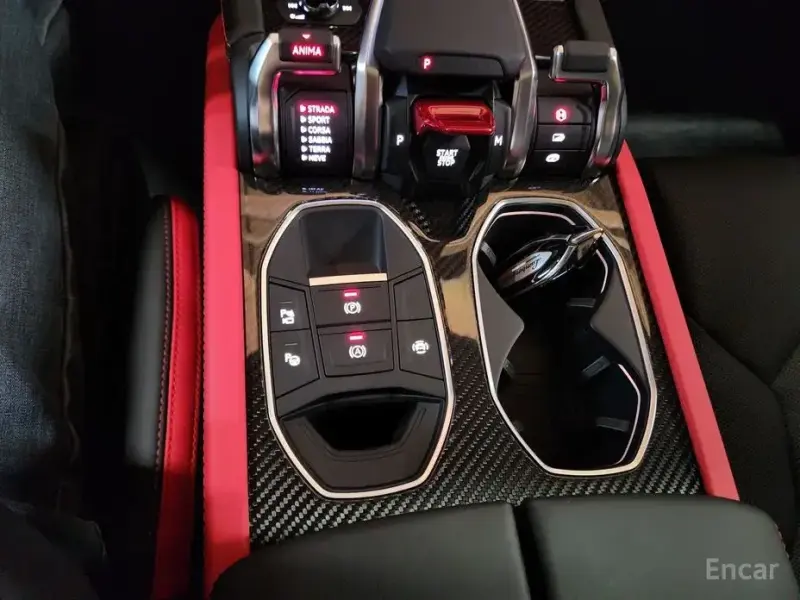 2025 Lamborghini Urus с пробегом 53 км