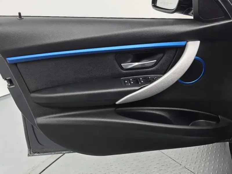 2018 BMW 3 серии с пробегом 85 879 км