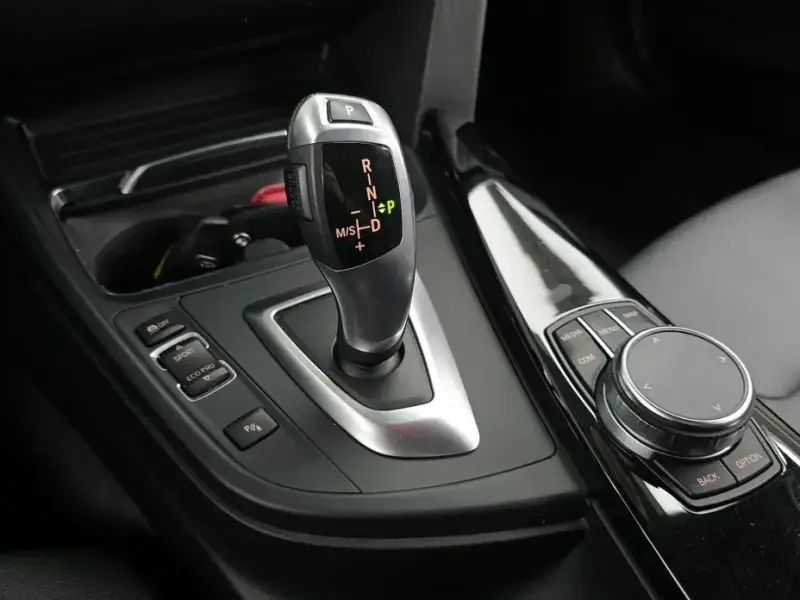 2017 BMW 3 серии с пробегом 99 618 км