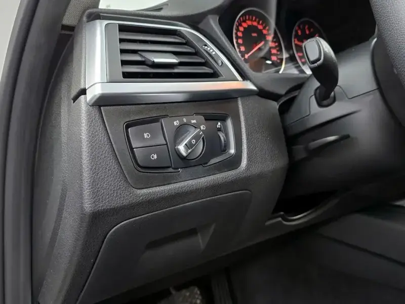 2017 BMW 3 серии с пробегом 99 618 км