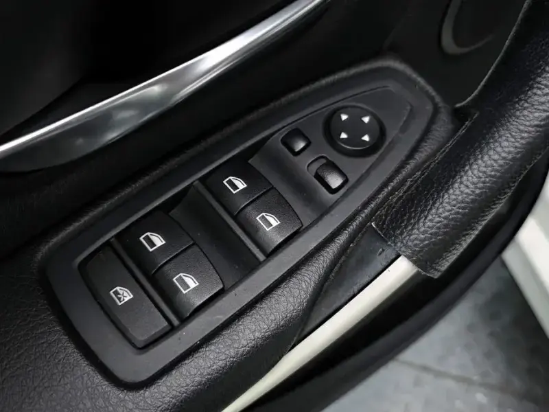 2015 BMW 3 серии с пробегом 119 559 км