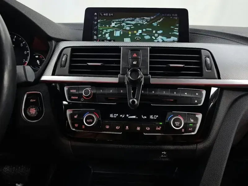 2018 BMW 3 серии с пробегом 102 759 км