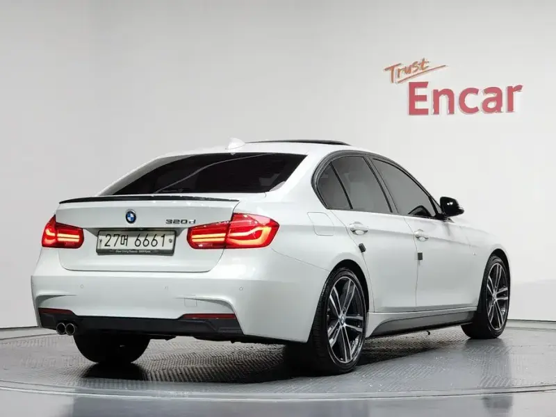 2018 BMW 3 серии с пробегом 110 182 км