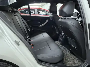 2018 BMW 3 серии с пробегом 110 182 км