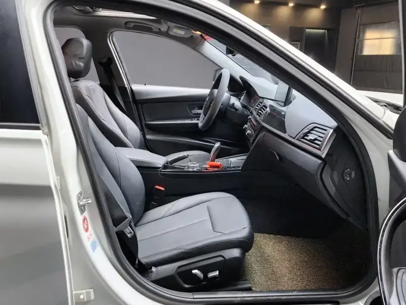 2015 BMW 3 серии с пробегом 129 535 км