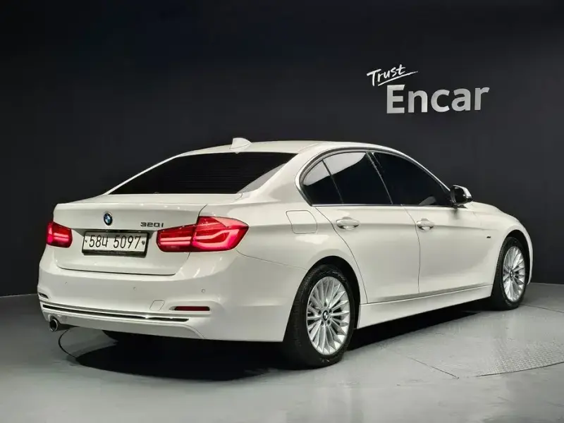 2017 BMW 3 серии с пробегом 94 271 км
