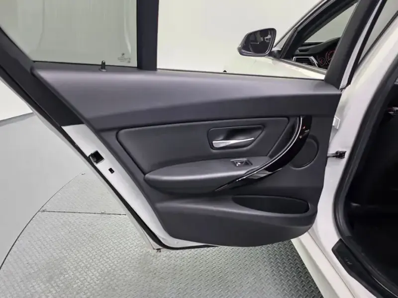 2016 BMW 3 серии с пробегом 124 940 км