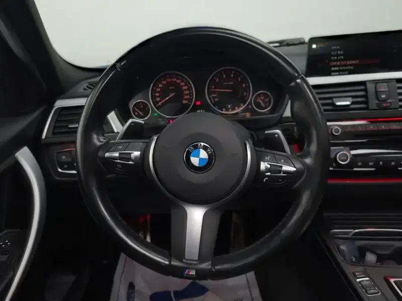 2016 BMW 3 серии с пробегом 98 466 км